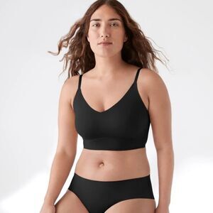 True and Co. True Body Lift Triangle Adjustable Strap Bra in Black | Large
